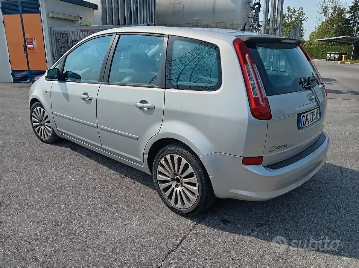 Begagnad Ford C-MAX 109 HK (80 kW) 2008 Grå Minibuss