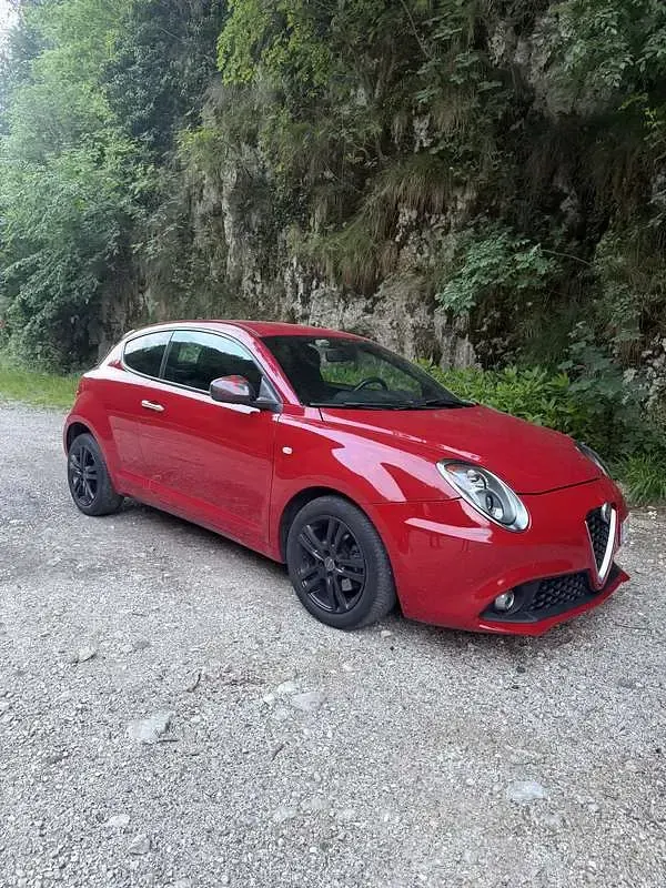Usata Alfa Romeo MiTo 90 CV (66 kW) 2017 Rosso Utilitaria