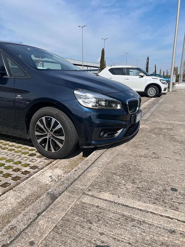 Usata BMW 218 150 CV (110 kW) 2015 Blu Monovolume