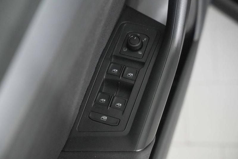 Usata VW T-Roc Life 150 CV (110 kW) 2025 SUV
