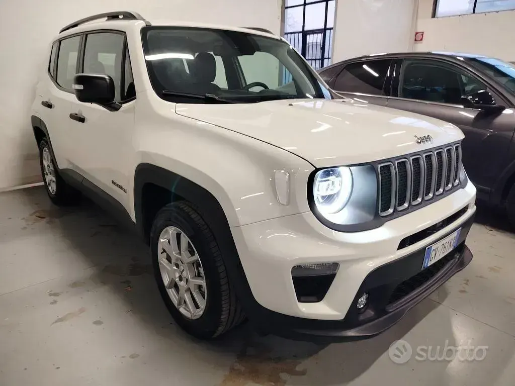 Usata Jeep Renegade Altitude 131 CV (96 kW) 2024 Bianco SUV