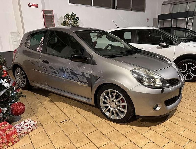 Usata Renault Clio II R.S. 197 CV (144 kW) 2006 Berlina