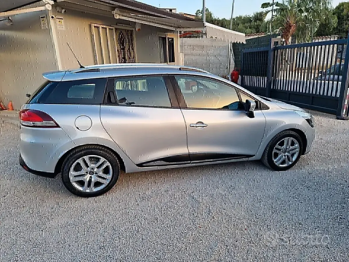 Usata Renault Clio GrandTour 90 CV (66 kW) 2017 Grigio Station wagon