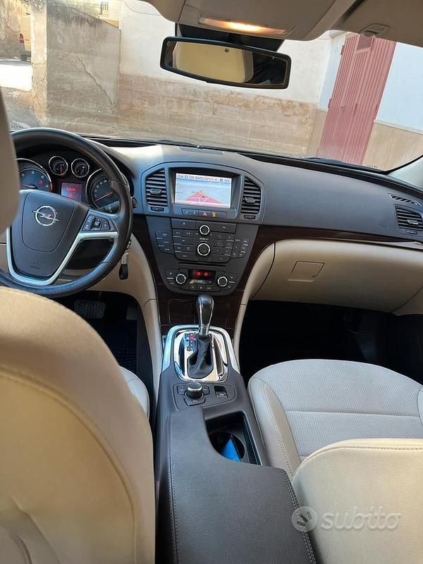 Usata Opel Insignia Cosmo 160 CV (117 kW) 2010 Grigio Berlina