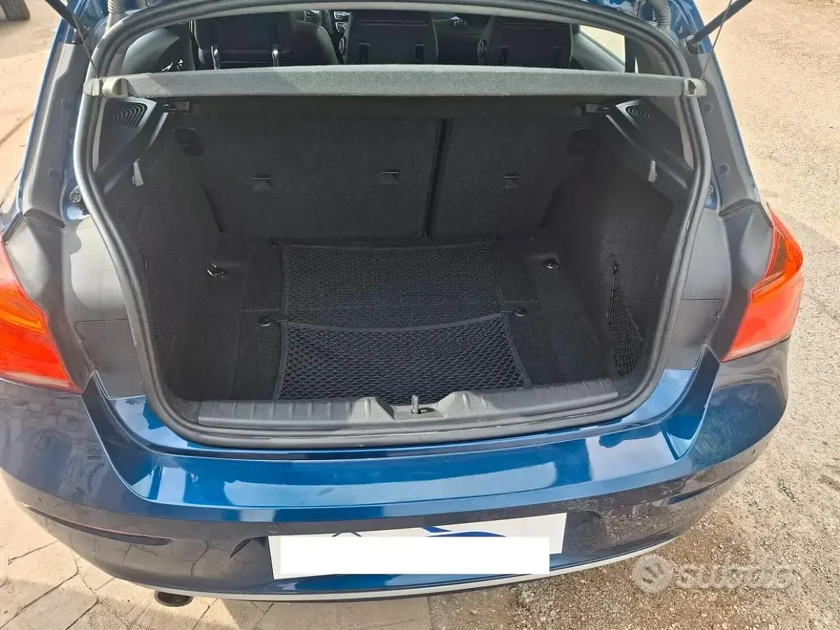 Usata BMW 116 Sport Line 116 CV (85 kW) 2016 Bluazzurro Utilitaria