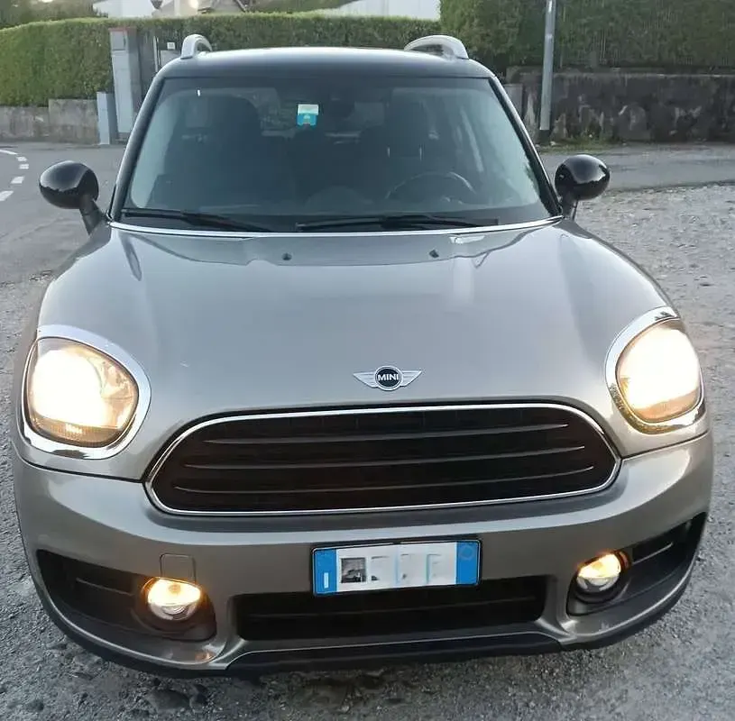 Usata Mini Cooper D Countryman 150 CV (110 kW) 2018 Grigio SUV