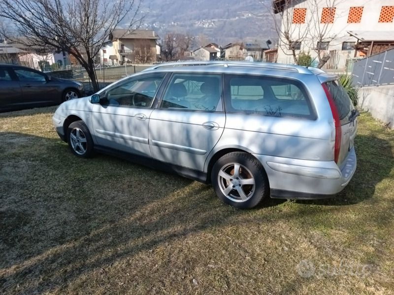 Grigio Usata 2004 Citroën C5 Station wagon | 800 € - Immagine 1/4