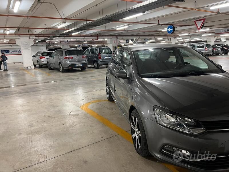 Usata VW Polo 85 CV (62 kW) 2015 Grigio Utilitaria
