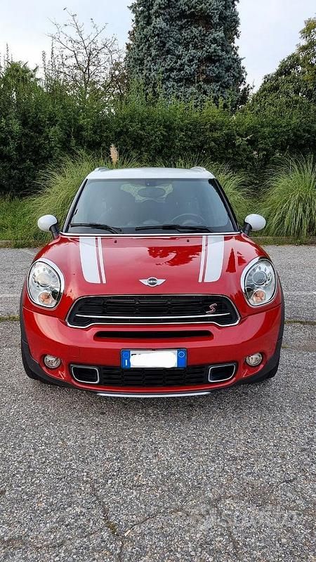 Usata Mini Cooper SD Countryman Business 143 CV (105 kW) 2017 Rosso SUV