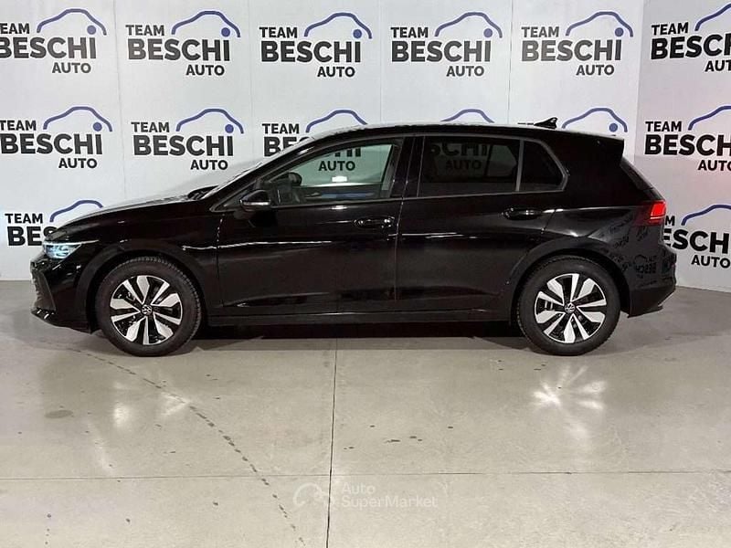 Usata VW Golf VIII 150 CV (110 kW) 2025 Nero Berlina