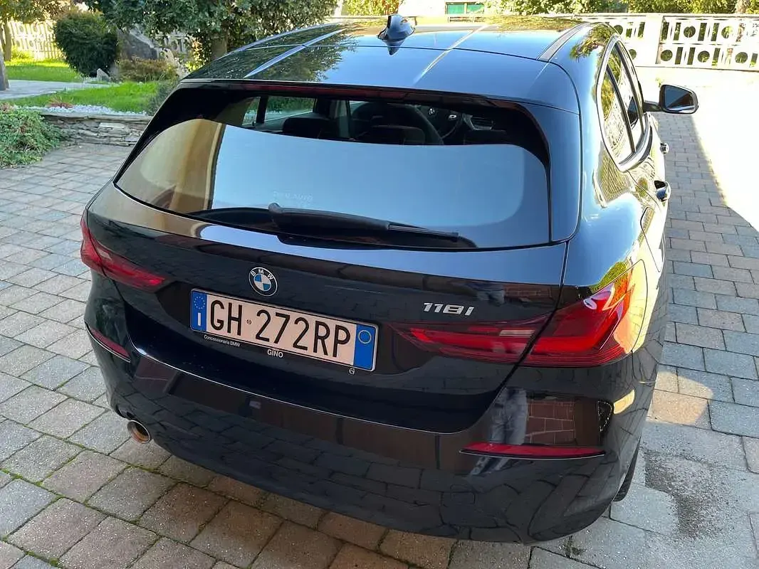 Usata BMW 118 Advantage 136 CV (100 kW) 2022 Nero Berlina