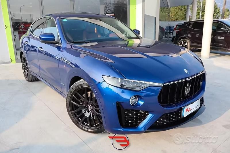 Usata Maserati Levante 250 CV (183 kW) 2019 Blu SUV