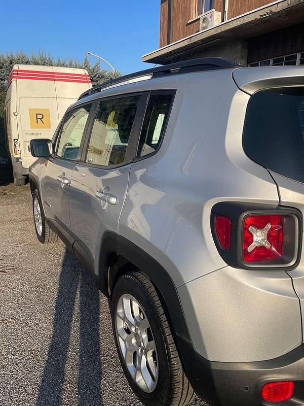 Usata Jeep Renegade Limited 140 CV (102 kW) 2018 Argento SUV