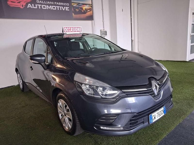 Usata Renault Clio IV Life 90 CV (66 kW) 2017 Grigio Berlina