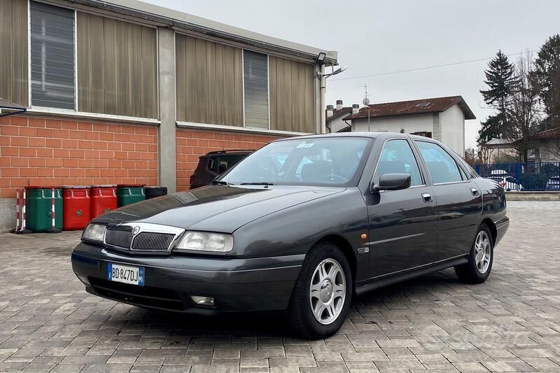 Grigio Usata 1999 Lancia Kappa Tre volumi | 4000 € - Immagine 1/4
