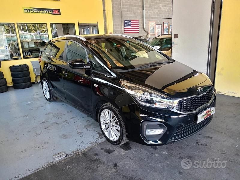 Usata Kia Carens 115 CV (84 kW) 2017 Nero Monovolume