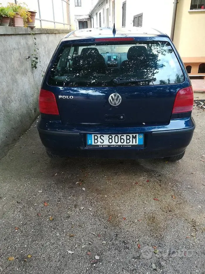 Usata VW Polo 50 CV (36 kW) 2001 Bluazzurro Berlina