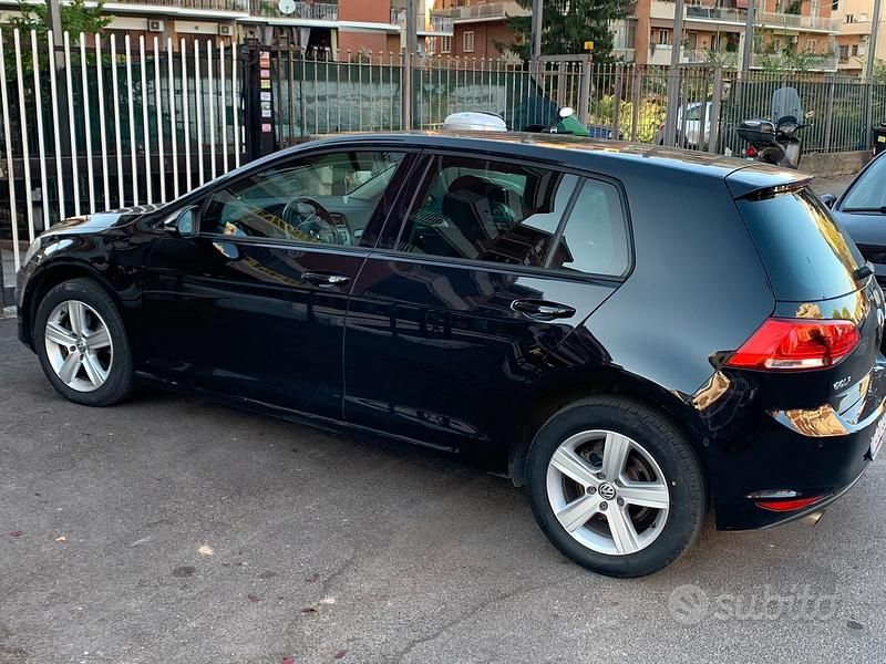 Usata VW Golf VII 110 CV (80 kW) 2014 Nero Utilitaria
