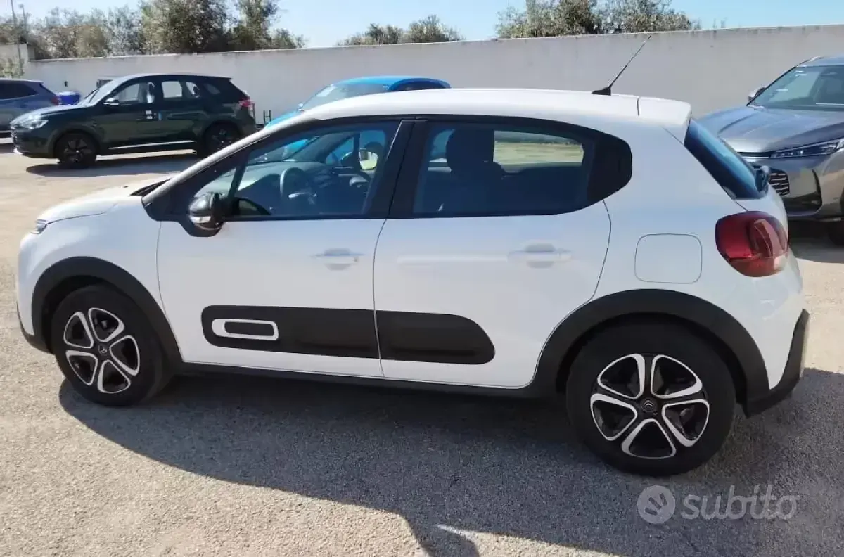 Usata Citroën C3 101 CV (74 kW) 2024 Berlina