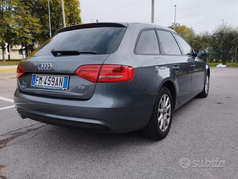Usata Audi A4 131 CV (96 kW) 2015 Grigio Station wagon