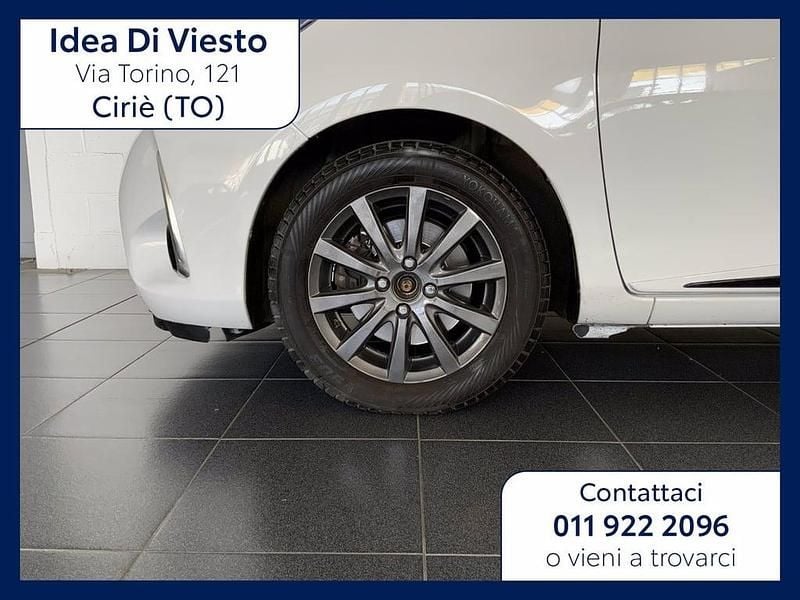 Usata Toyota Yaris Hybrid Active 101 CV (74 kW) 2017 Bianco Utilitaria