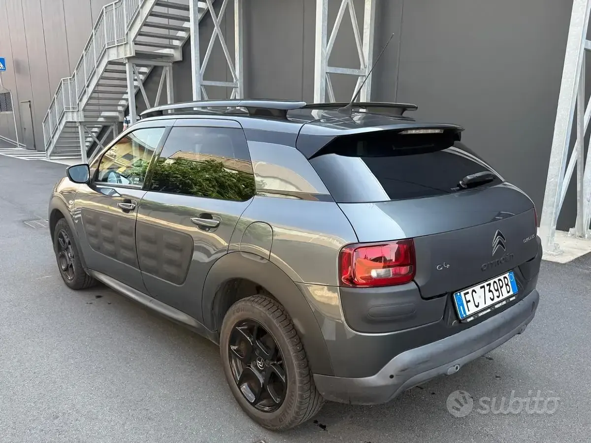 Usata Citroën C4 82 CV (60 kW) 2016 Grigio SUV