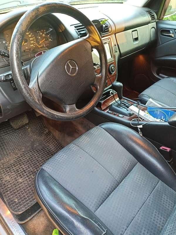 Usata Mercedes ML270 163 CV (119 kW) 2002 SUV