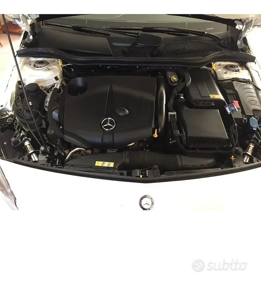 Usata Mercedes A200 136 CV (100 kW) 2014 Bianco Utilitaria