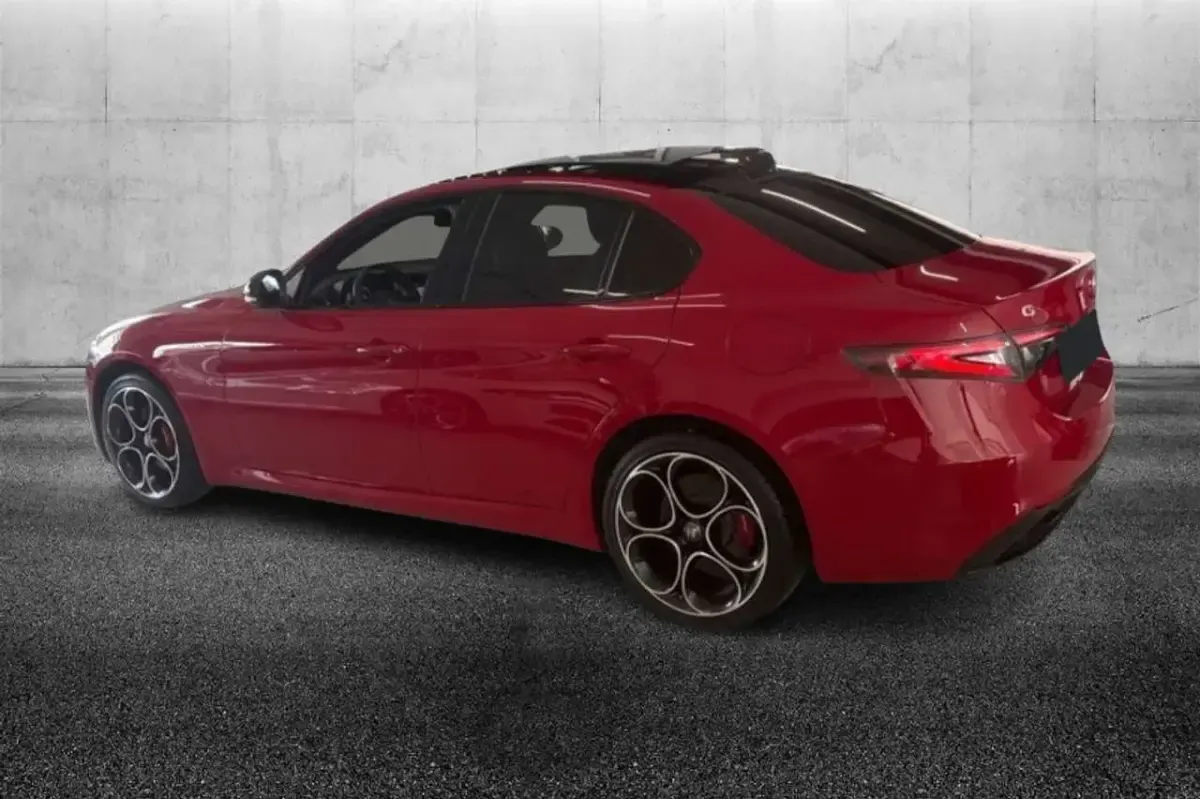 Usata Alfa Romeo Giulia Veloce 280 CV (205 kW) 2024 Rosso Berlina