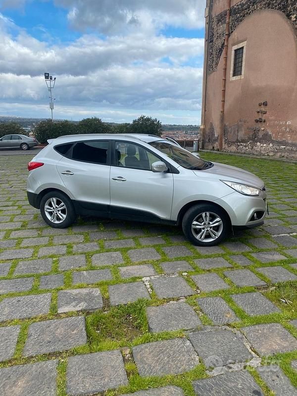Usata Hyundai ix35 115 CV (84 kW) 2011 Grigio SUV