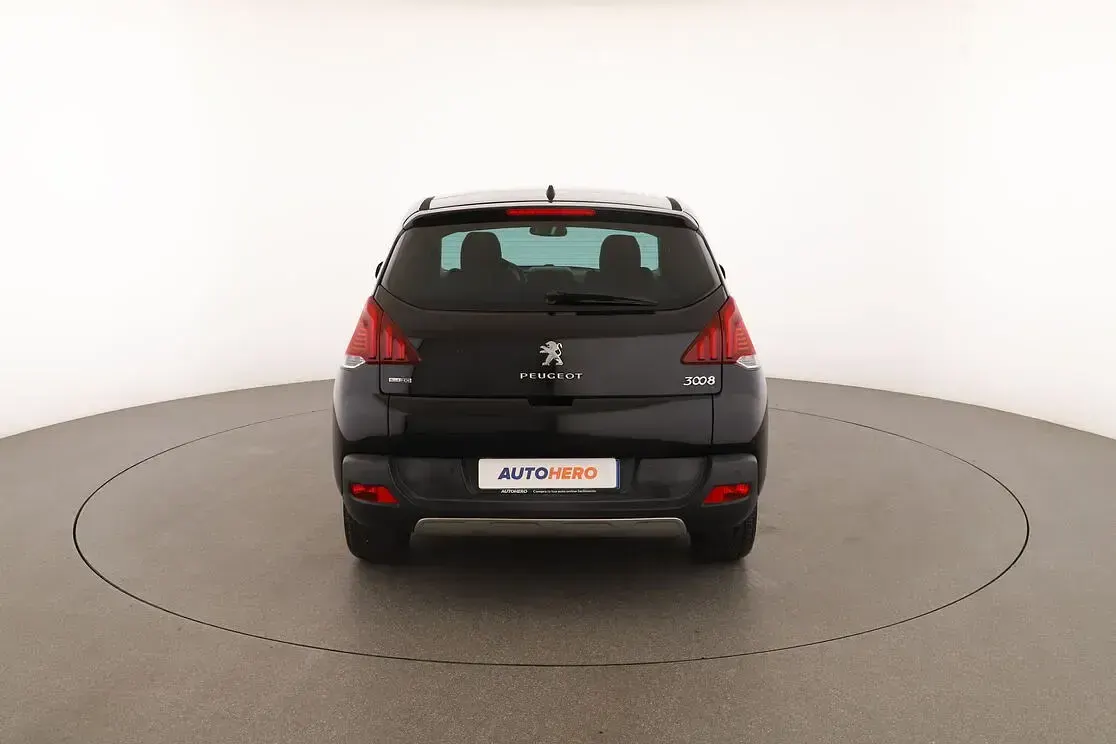 Usata Peugeot 3008 Allure 120 CV (88 kW) 2016 Nero SUV