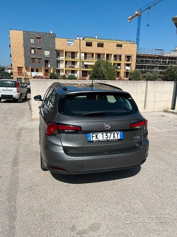 Usata Fiat Tipo Lounge 120 CV (88 kW) 2017 Station wagon