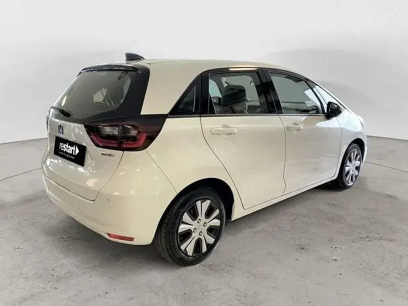 Usata Honda Jazz Elegance 109 CV (80 kW) 2022 Bianco Utilitaria