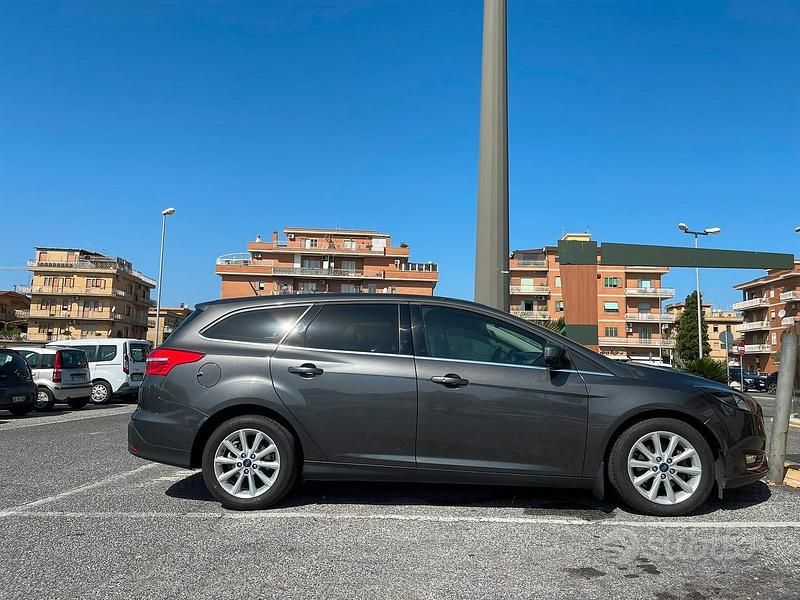 Usata Ford Focus 2018 Grigio Station wagon