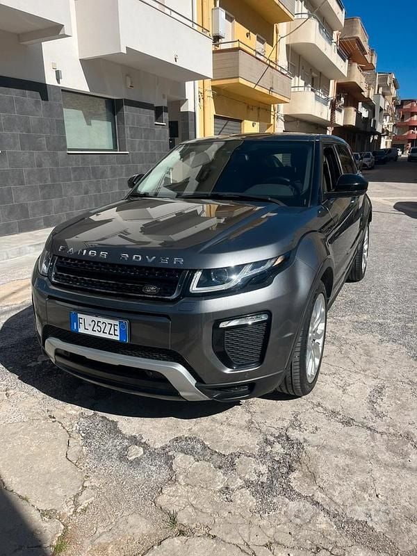 Usata Land Rover Range Rover evoque SE 150 CV (110 kW) 2018 Grigio SUV