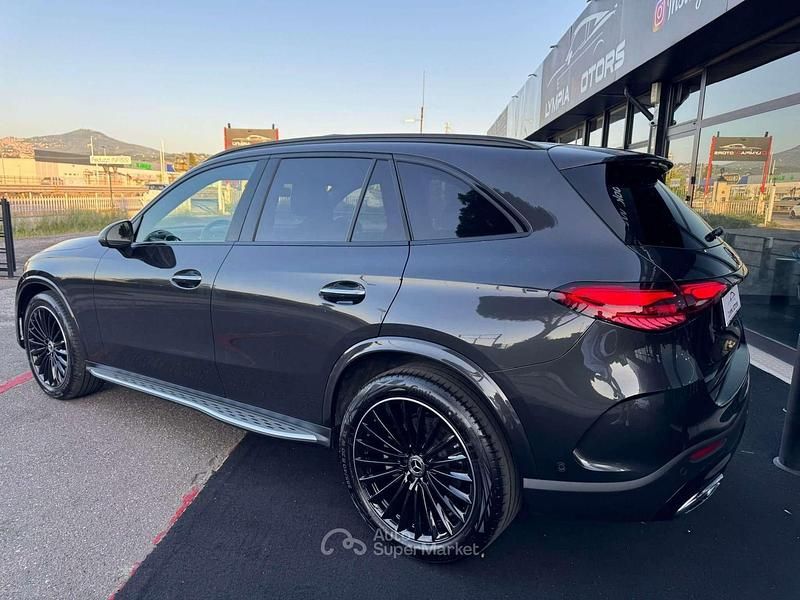 Usata Mercedes GLC43 AMG Premium 197 CV (144 kW) 2025 Gray SUV