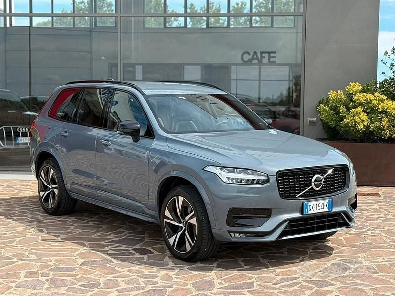 Grigio Usata 2022 Volvo XC90 R-Design SUV | 36.500 € (Ottimo prezzo) - Immagine 1/4
