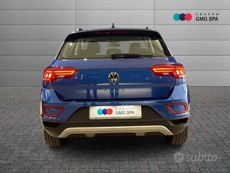 Usata VW T-Roc Life 150 CV (110 kW) 2024 Blu SUV