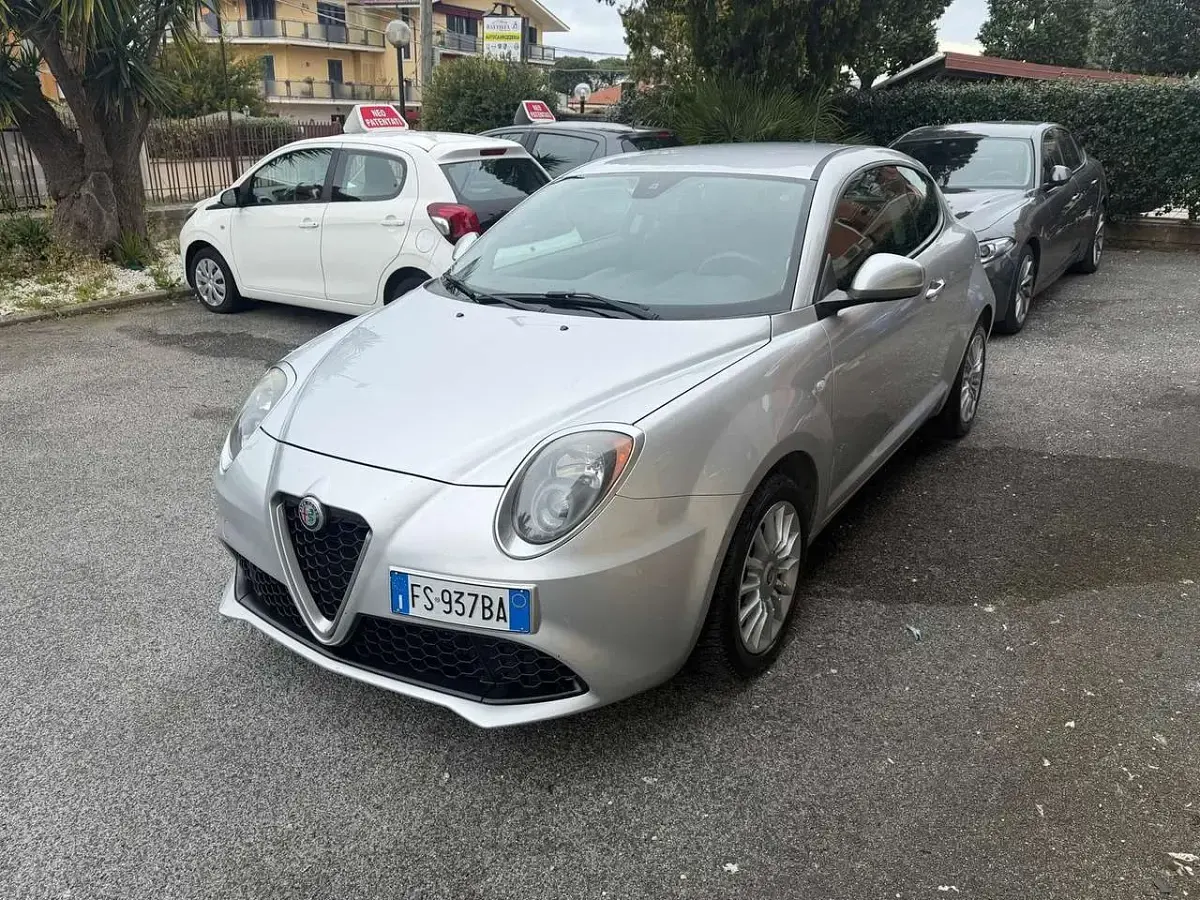 Usata Alfa Romeo MiTo 120 CV (88 kW) 2018 Argento Utilitaria