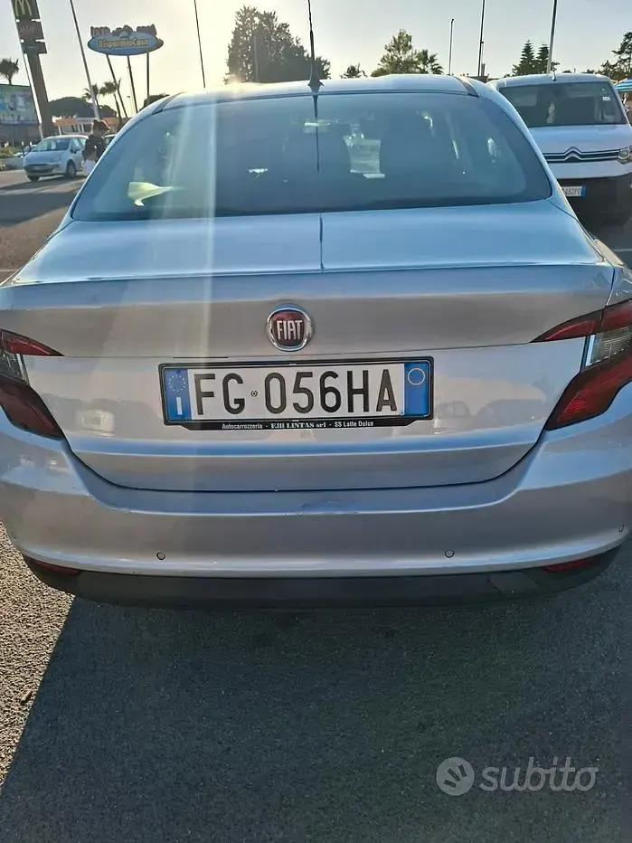 Usata Fiat Tipo 120 CV (88 kW) 2017 Grigio Berlina