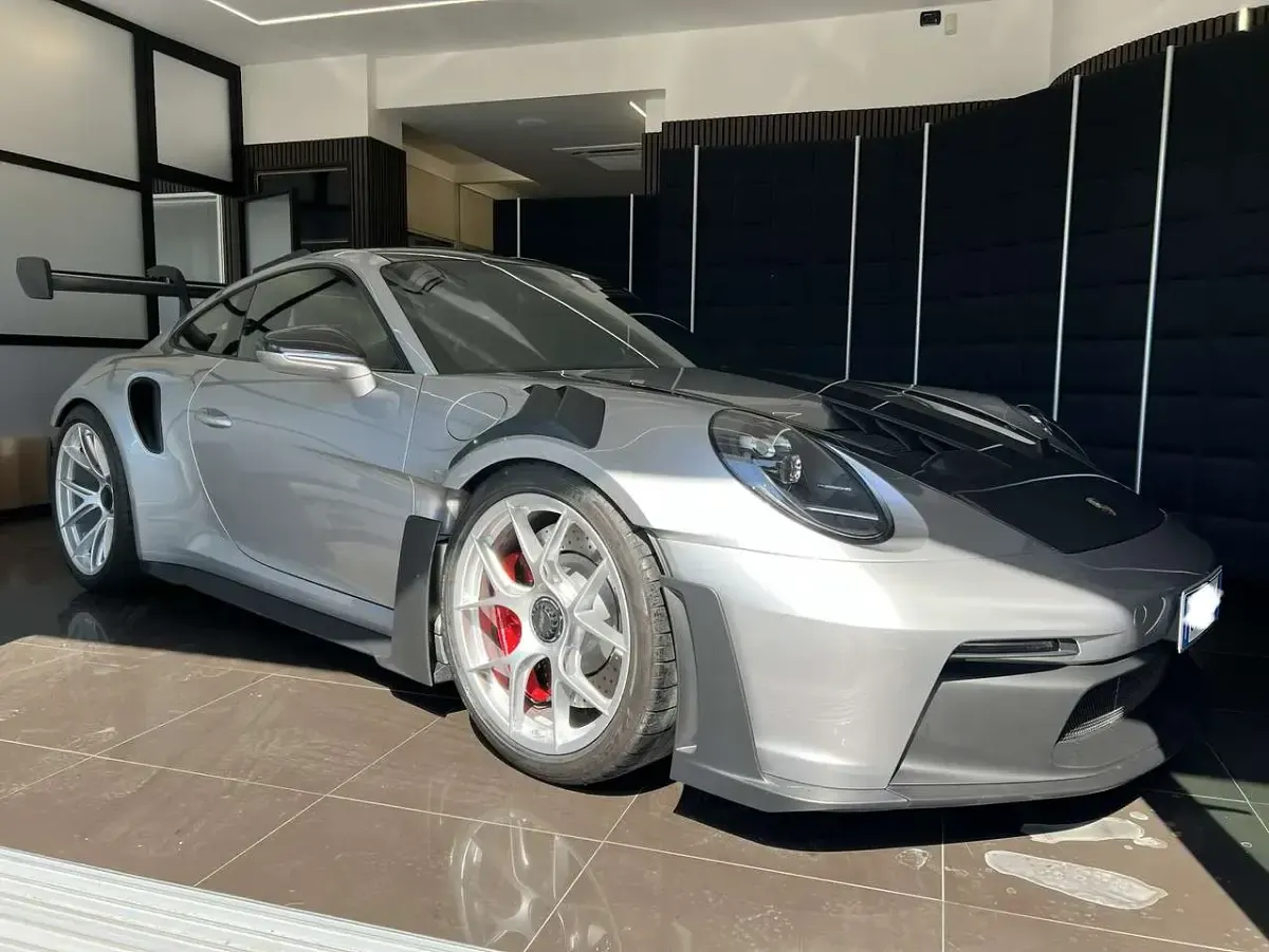 Usata Porsche 992 525 CV (386 kW) 2025 Argento Coupé