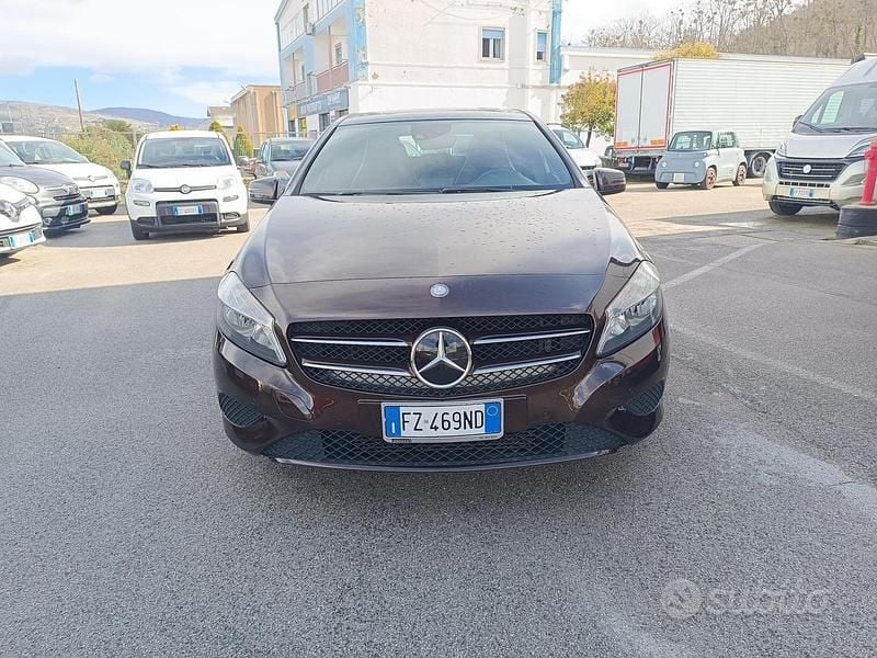 Usata Mercedes A180 Premium 109 CV (80 kW) 2015 Berlina
