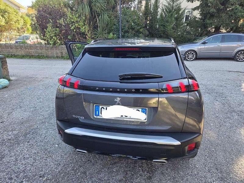 Usata Peugeot 2008 Allure 131 CV (96 kW) 2023 Grigio SUV