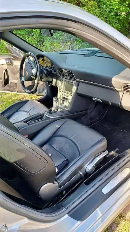 Usata Porsche 911 Carrera 325 CV (239 kW) 2005 Grigio Coupé