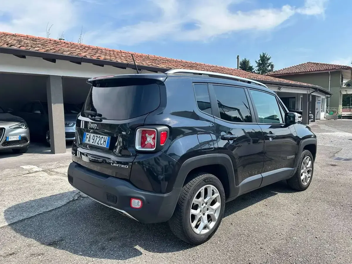 Usata Jeep Renegade Limited 140 CV (102 kW) 2015 Nero SUV