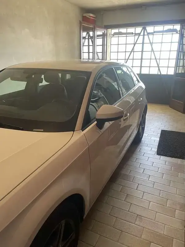 Usata Audi A3 Business 150 CV (110 kW) 2018 Berlina