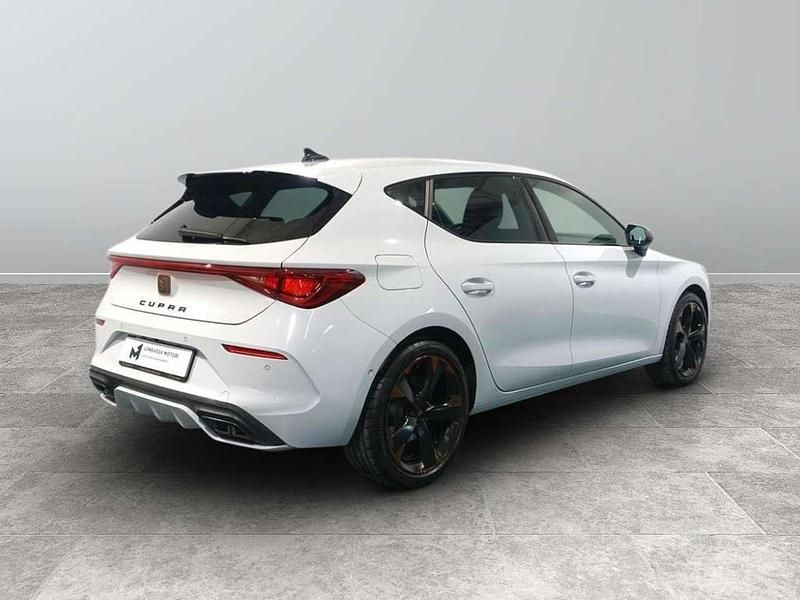 Usata Cupra Leon 150 CV (110 kW) 2024 Bianco nevada Berlina