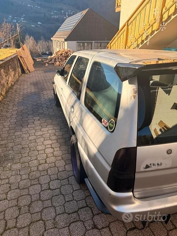 Usata Ford Escort Ghia 88 CV (64 kW) 1996 Grigio Station wagon