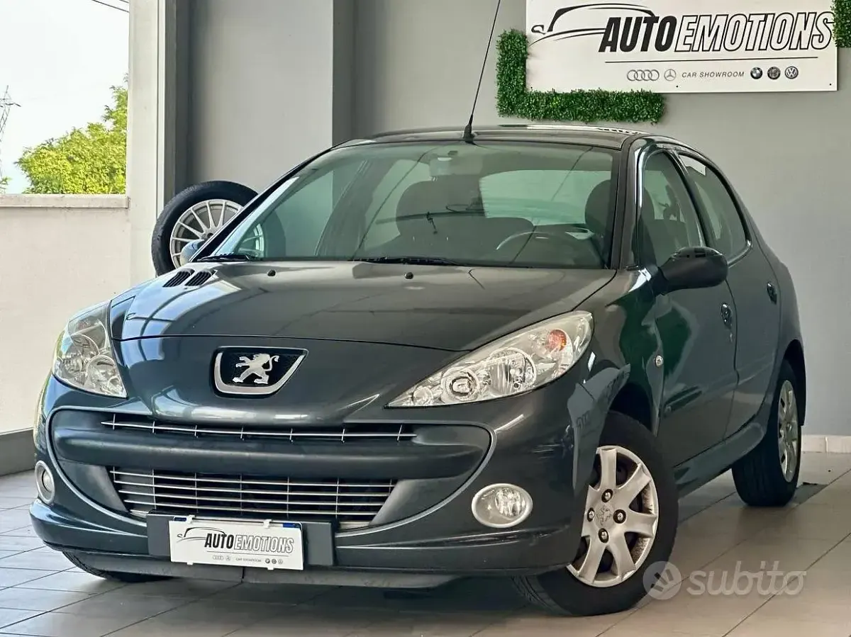 Usata Peugeot 206 60 CV (44 kW) 2010 Grigio Berlina