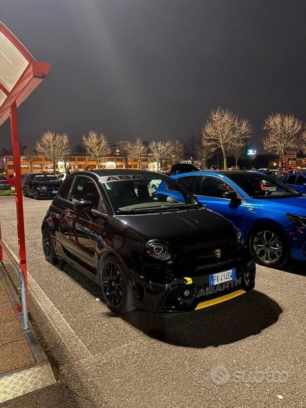 Usata Abarth 595 Pista 160 CV (117 kW) 2017 Nero Utilitaria
